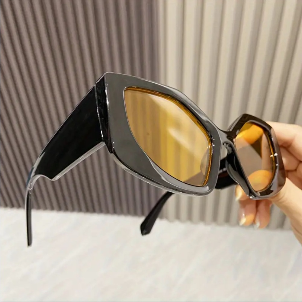 🆕 Trendy Oversized Cat Eye Sunglasses Y2K Creative Unique Design‼️ MOD SQUAD ‼️ - Picture 6 of 16